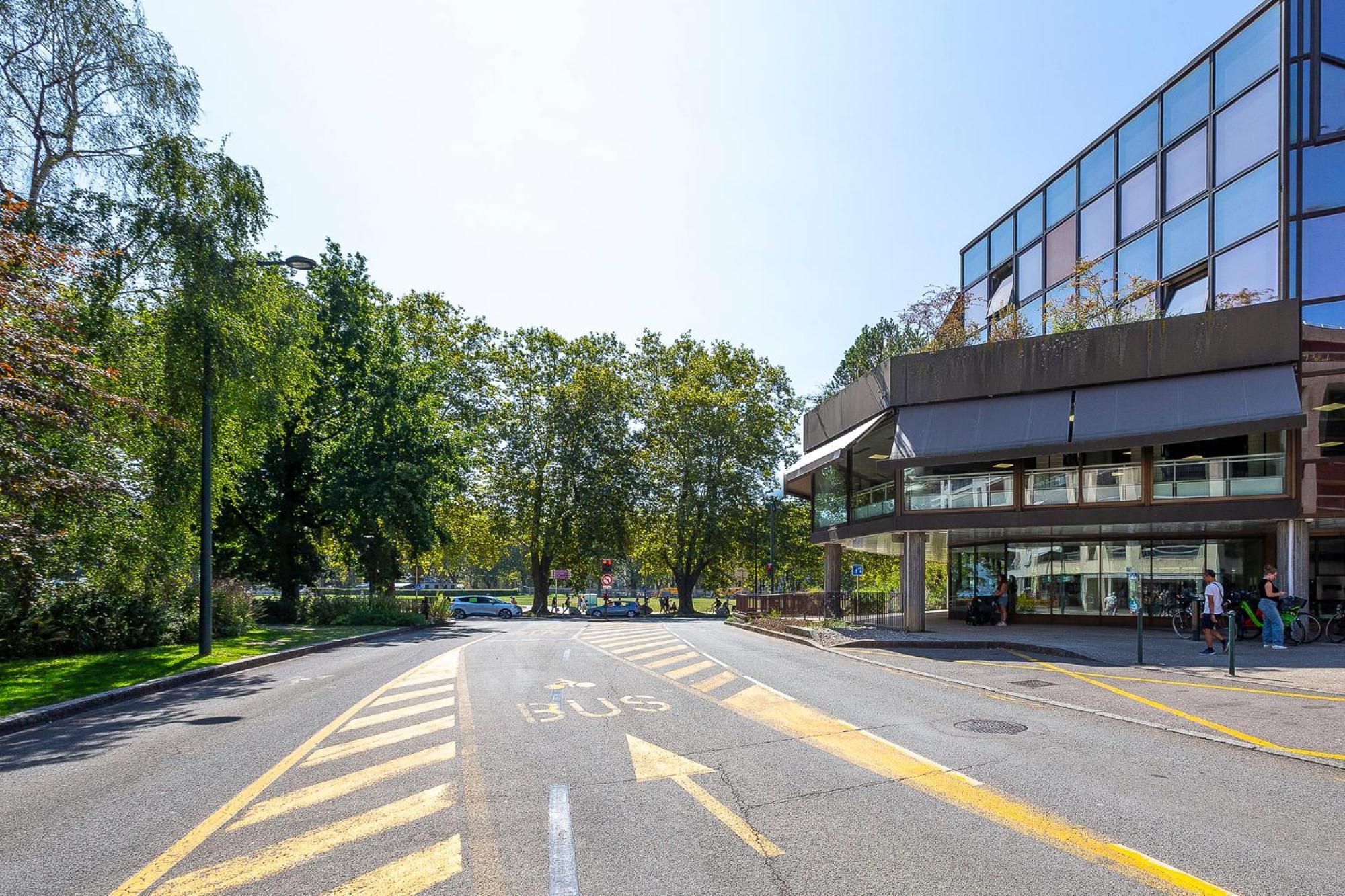 Appartement Moderne Au Coeur D'Annecy - A Deux Pas Du Lac Et De La Vieille Ville Exteriör bild